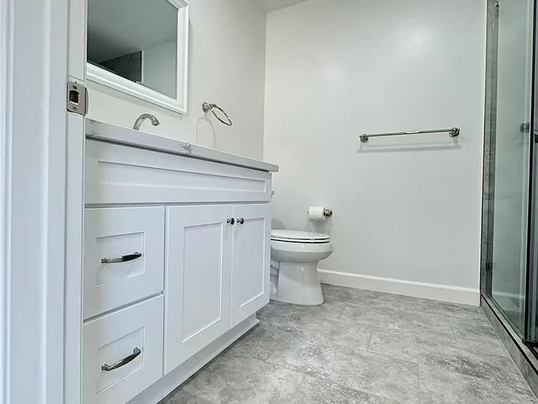 3233 E Cameron Ave — Photo 10