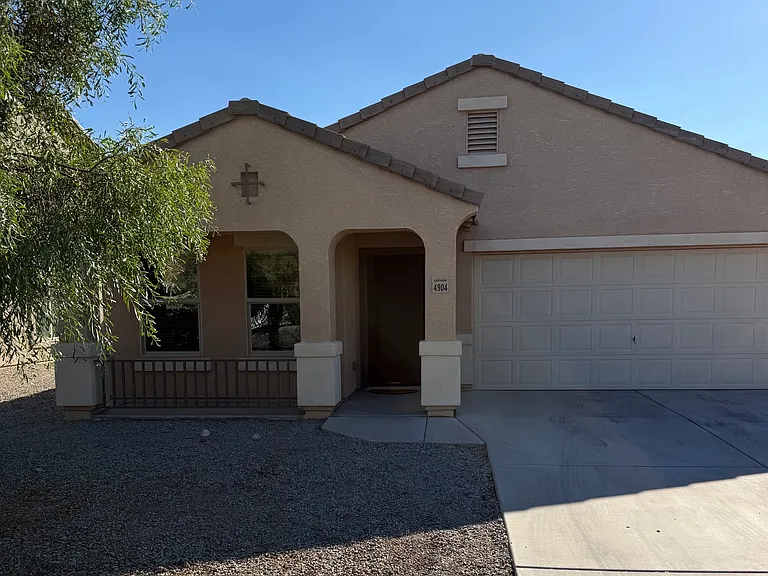 4904 S Rovey Pkwy — Photo 1
