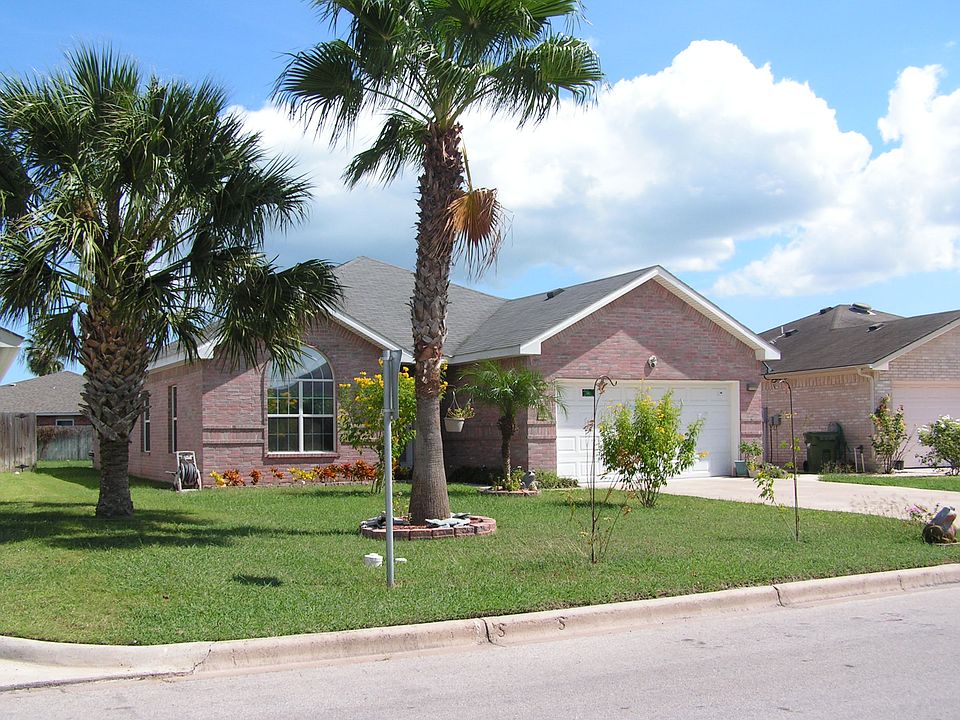 1st image of 21 Lakewood Dr