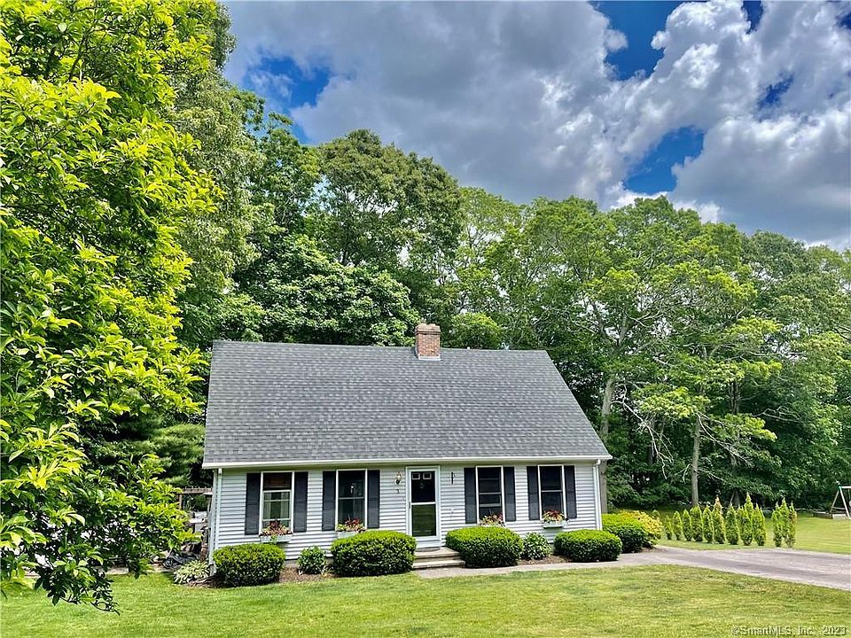 3 Cavendish Ln, Pawcatuck, CT 06379 Zillow
