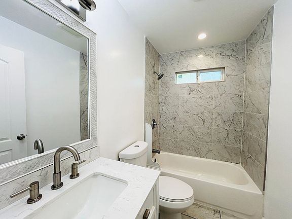 5th image of 12717 Bradley Ave