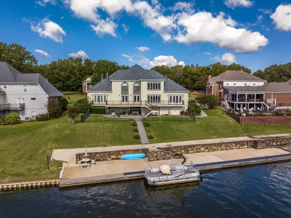 3949 Loch Meade Dr, Lakeland, TN 38002