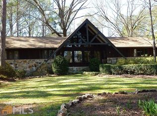 102 Chipstone Ct, Peachtree City, GA 30269
