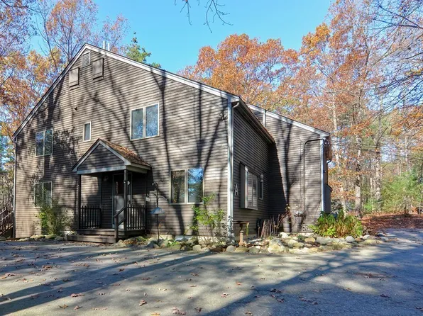 88 Townsend Rd #A, Shirley, MA 01464