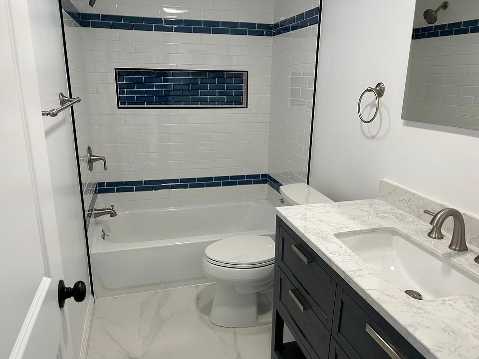 1st image of 1134 W 22nd St #9