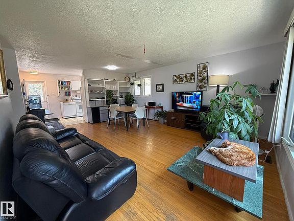 2nd image of 10837 155th St NW
