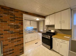 14 1/2 N Bridge St #1, Holyoke, MA 01040