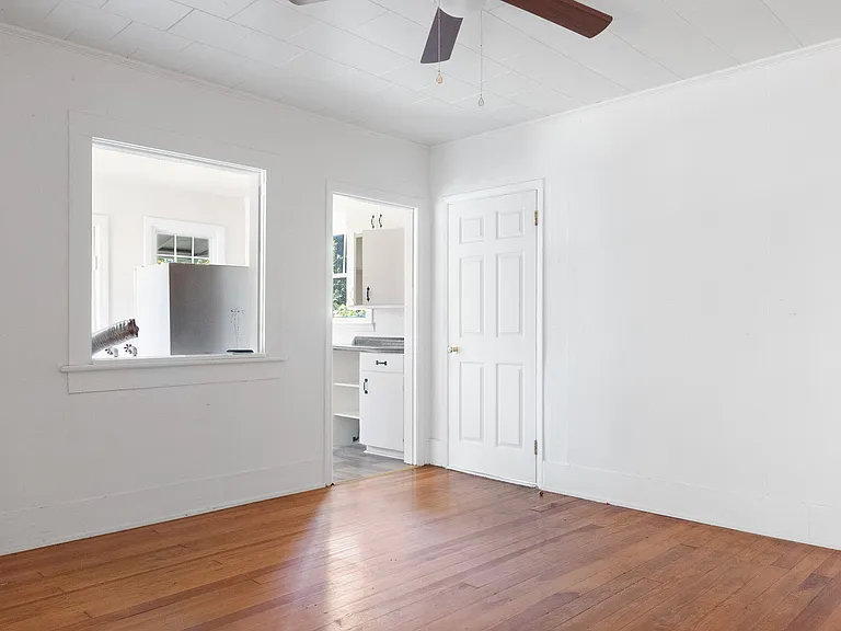 313 California Ave #A — Photo 9