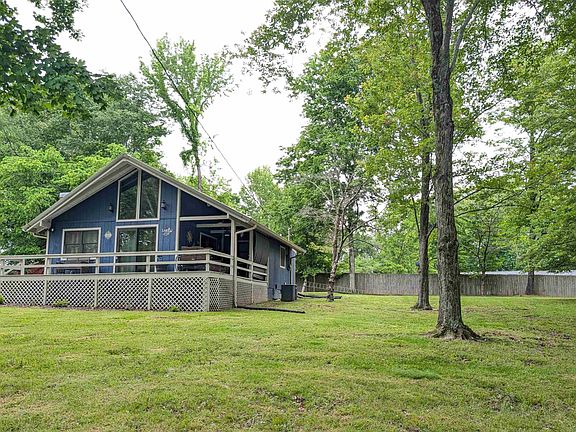 3rd image of 601 Cumberland Dr