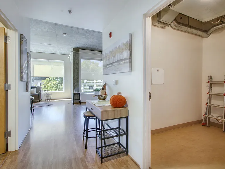 1818 L St #515 — Photo 18