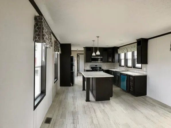 1 D Street, Brunswick, ME 04011