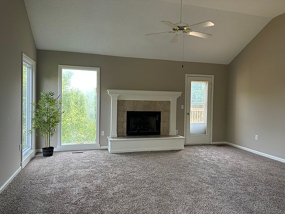 Family room off the kitchen