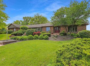 510 S Franklin St, Mentone, IN 46539