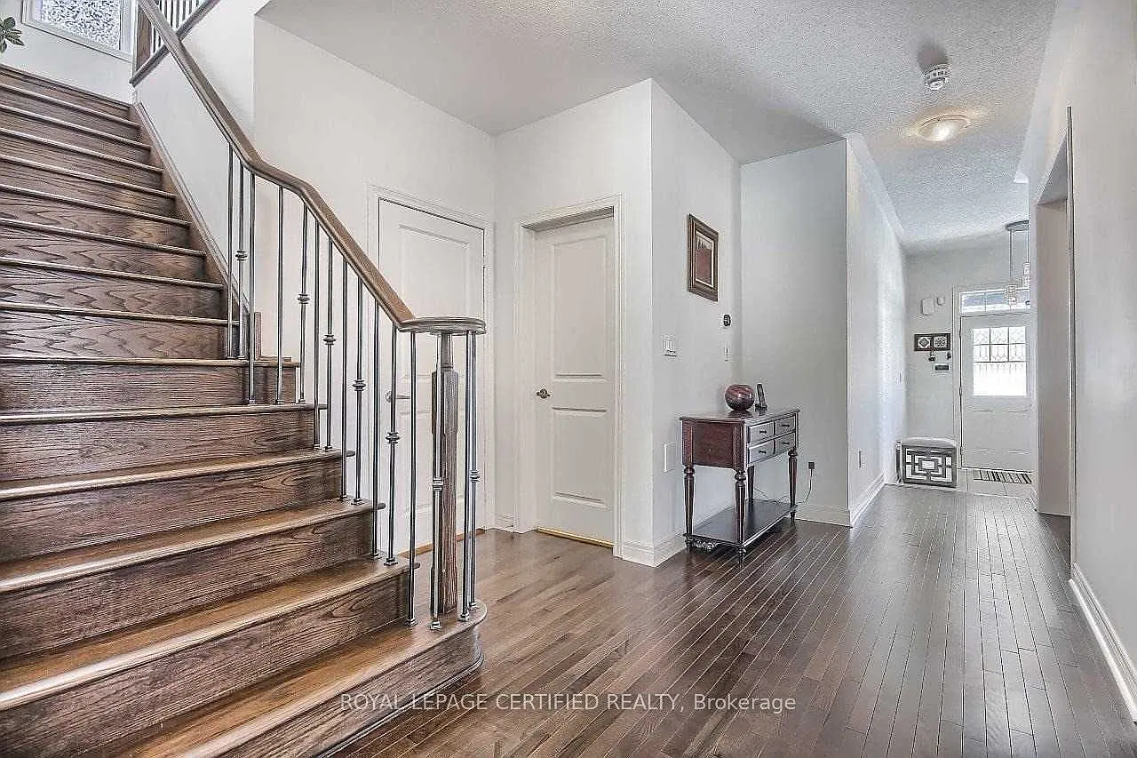 4 bed, $3,300 — Photo 4