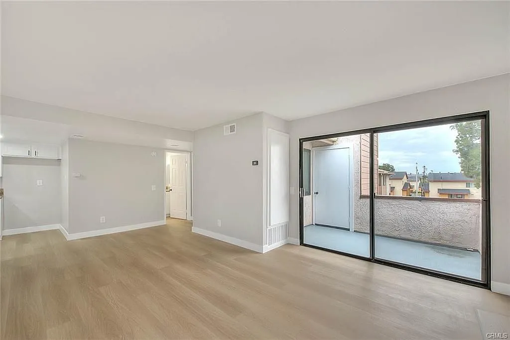 Building Photo - 1333 Massachusetts Ave #201