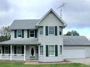 28 Hickory St, Nashville, IL 62263