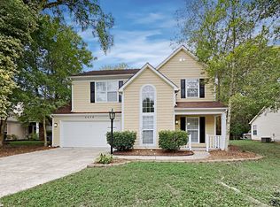 2609 Robyns Glen Dr, Charlotte, NC 28269