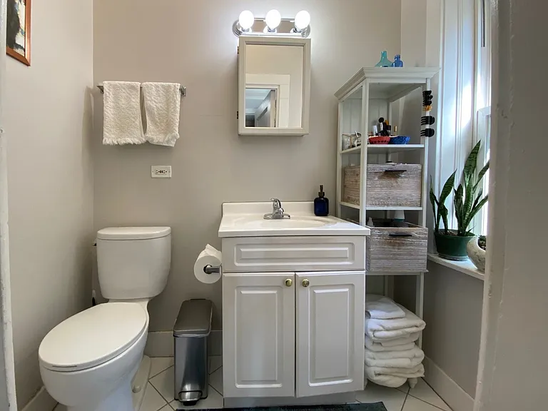 4450 N Ashland Ave — Photo 13