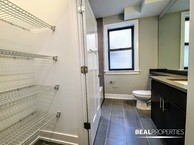 1002 Crain St #1 — Photo 15