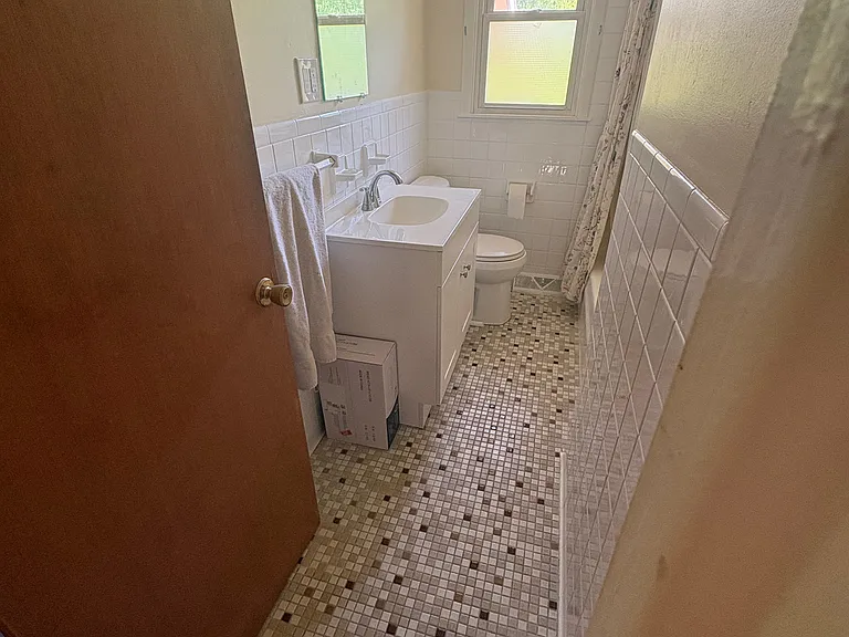 7 Apple Blossom Ln #B — Photo 11