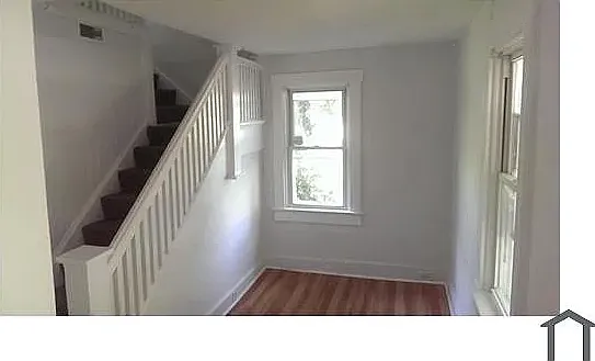 2851 Lyndhurst Ave — Photo 2