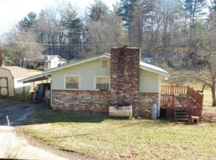 98 Happy Hill Rd, Waynesville, NC 28786