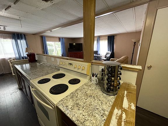 5th image of 1224 Laurel Oak Dr