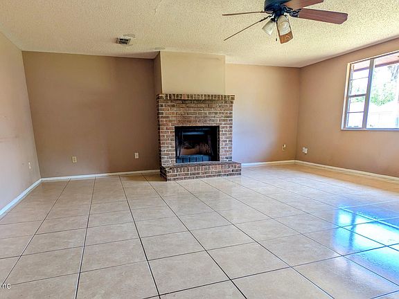 3rd image of 2773 WINCHESTER Avenue