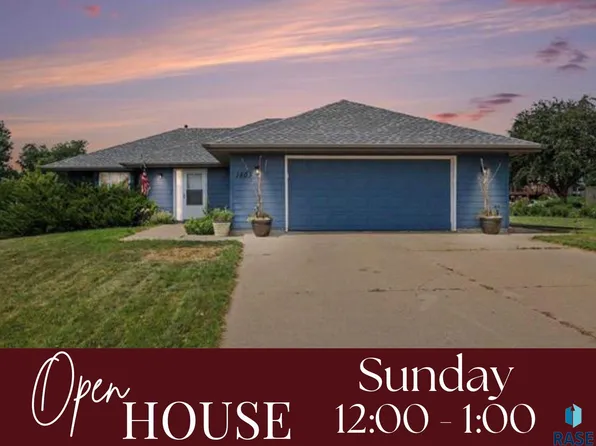 1805 S Cranston Cir, Sioux Falls, SD 57106