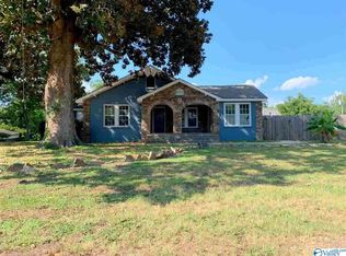 501 E Main St, Centre, AL 35960