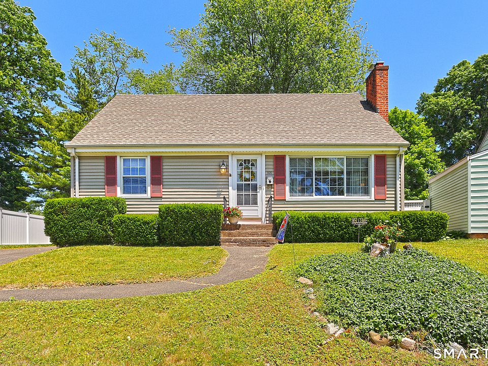 1st image of 105 Seaview Avenue