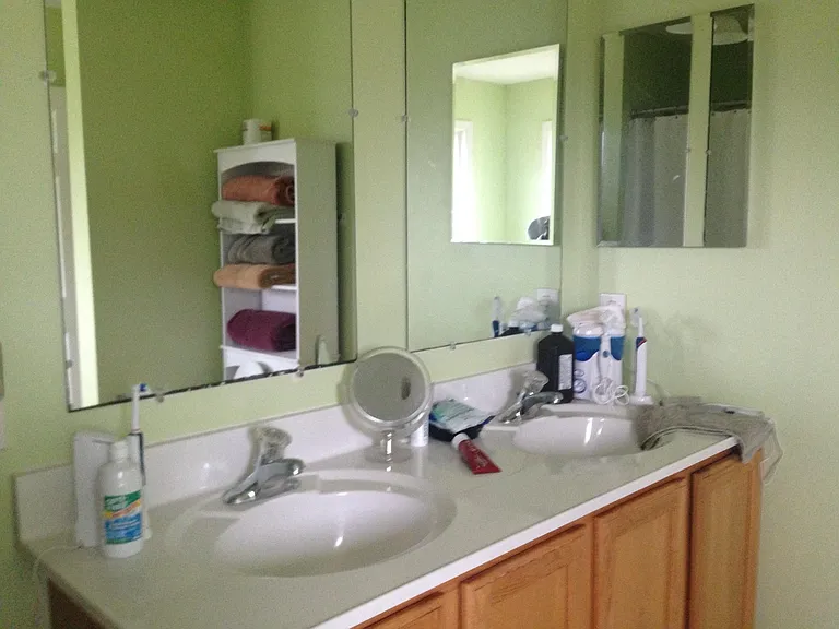 596 Lakeview Dr — Photo 6