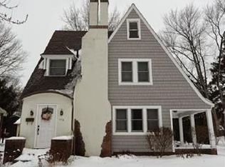 476 Roslyn Ave, Akron, OH 44320