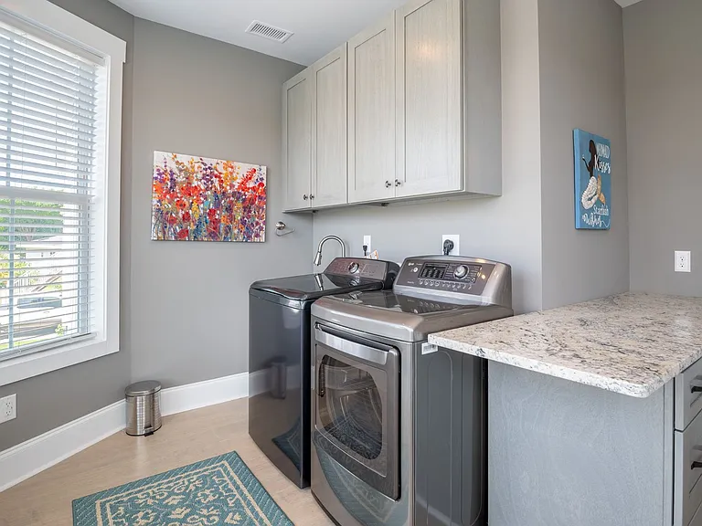 200 Annie Dr — Photo 8