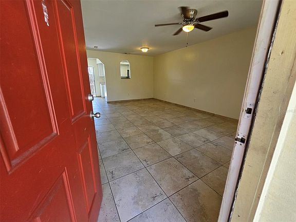 4th image of 7450 WYNNEWOOD SQUARE #189