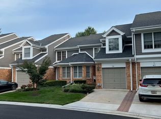 38 River Oaks Cir, Pikesville, MD 21208