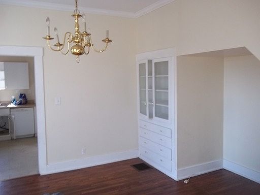 3rd image of 918 S 8th St