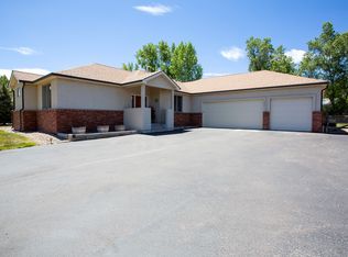 571 8th St, Carbondale, CO 81623
