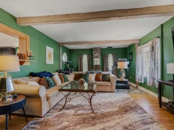 22 W High St #1, East Hampton, CT 06424