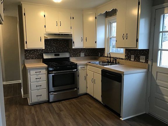 4th image of 3155 Saint Ann St