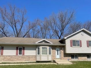 10214 Lund Ave, Algonquin, IL 60102