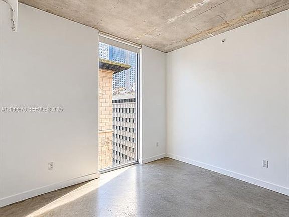 3rd image of 151 SE 1st St #Cu-1202