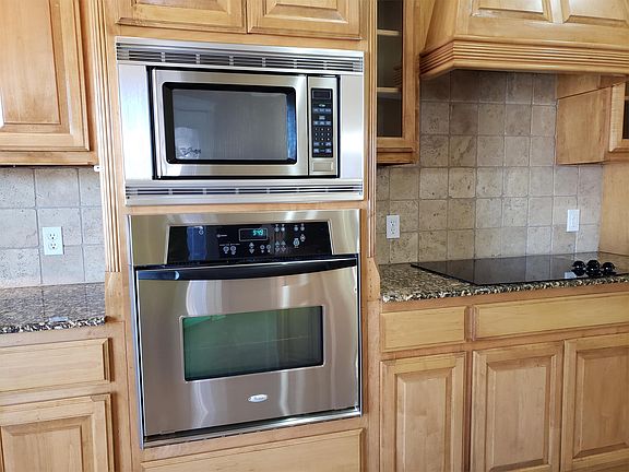 5th image of 4416 Melrose Dr