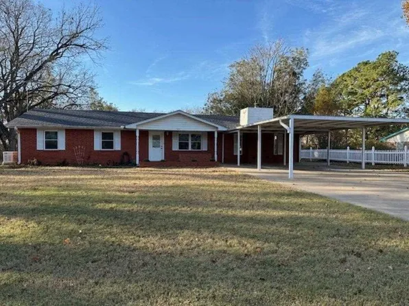 102 E Eaton Dr, Perkins, OK 74059