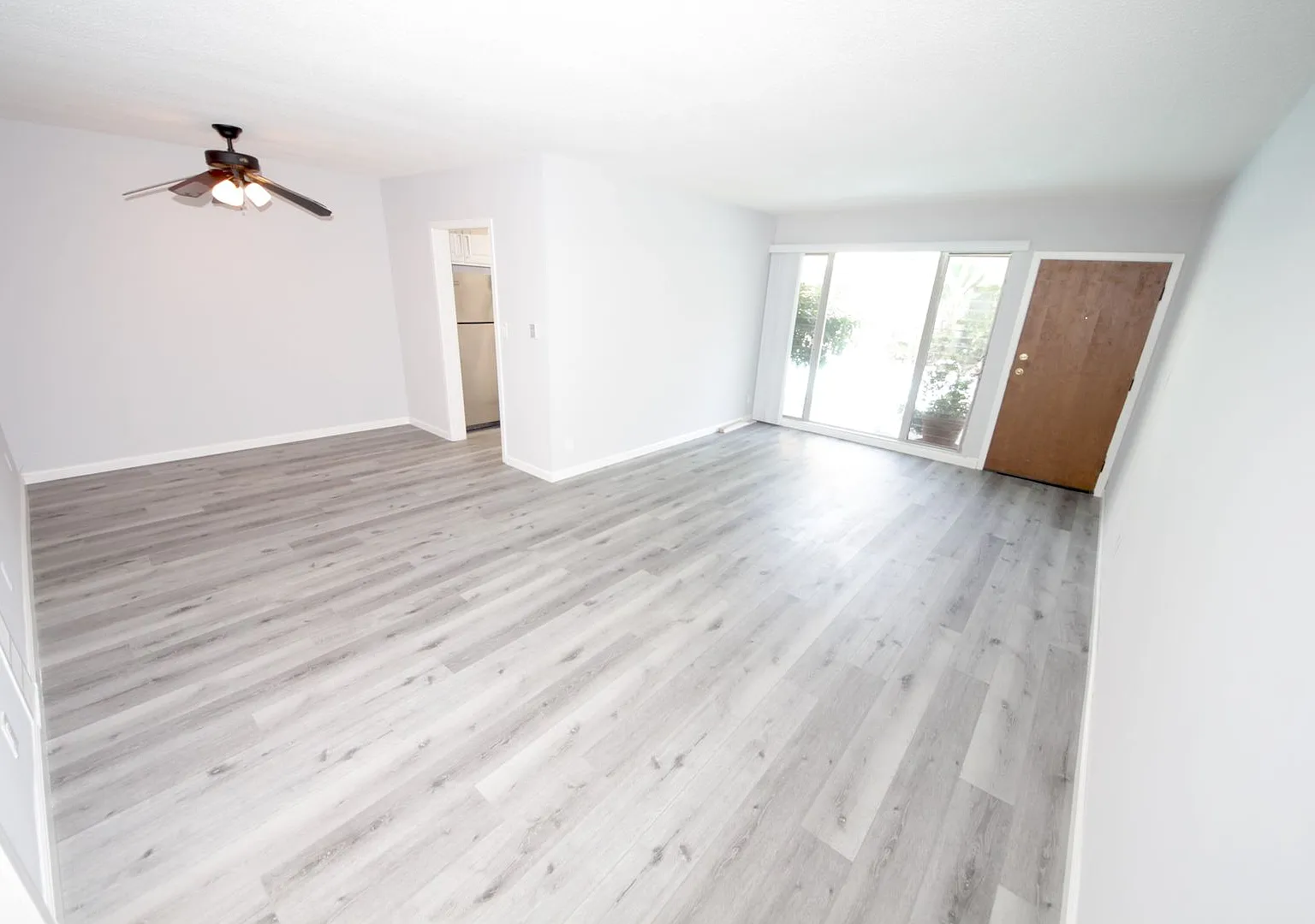 The Royalton Apartments — Photo 2