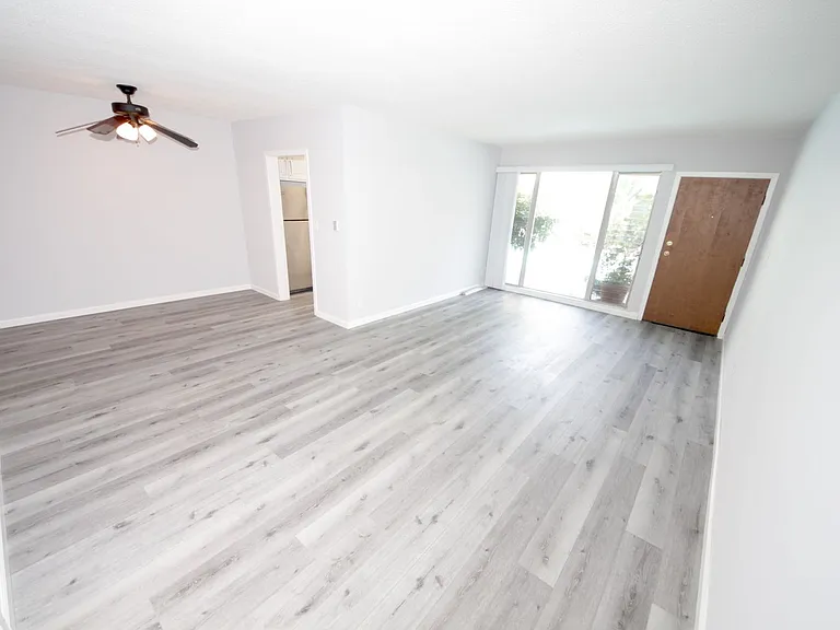 The Royalton Apartments — Photo 2