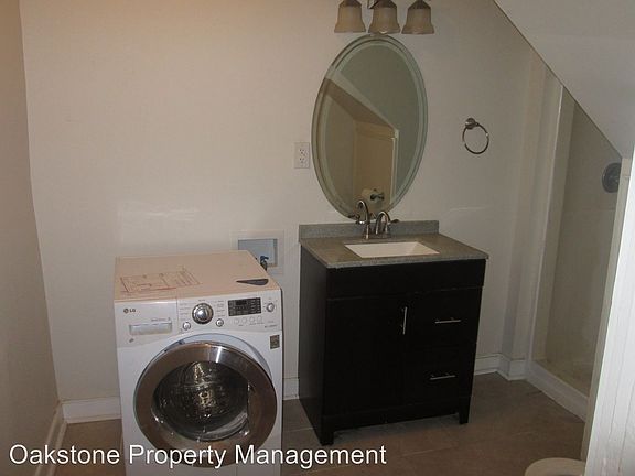 3rd image of 1101 W Clay St APT B