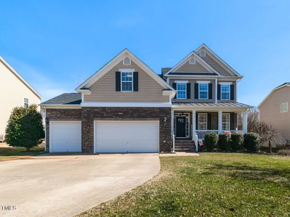 108 Leafy Holly Dr, Holly Springs, NC 27540