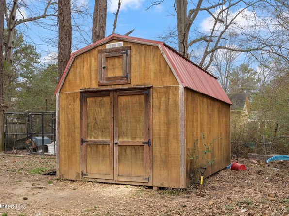 308 Lafayette St, Senatobia, MS 38668