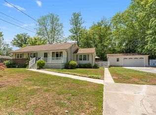 17 Secluded Ln, Rio Grande, NJ 08242